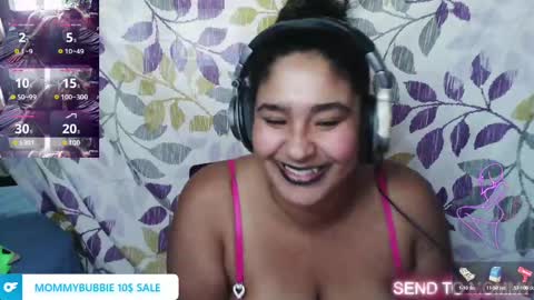 Snapshot of mommybubbles chatting on October 8, 12:25 pm Mommy bubbles online show from October 8, 12:25 pm