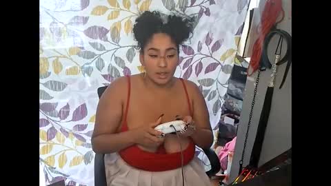 Mommy bubbles online show from November 28, 4:42 pm