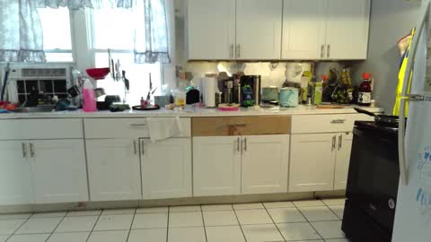 Mommy bubbles online show from February 8, 2:53 pm