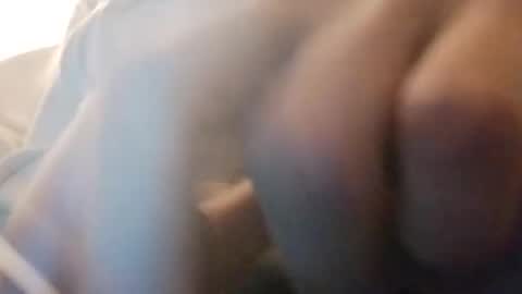 Snapshot of mommyissues2386 chatting on December 31, 12:43 am Richard Sheridan online show from December 31, 12:43 am