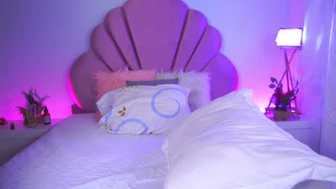 Kendall Evanz online show from October 15, 12:11 am