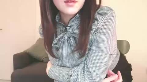 Snapshot of momo612238 chatting on January 23, 1:02 pm Momo online show from January 23, 1:02 pm