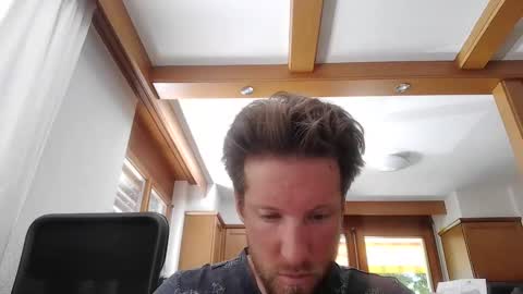 moms_little_monster online show from May 23, 9:35 am