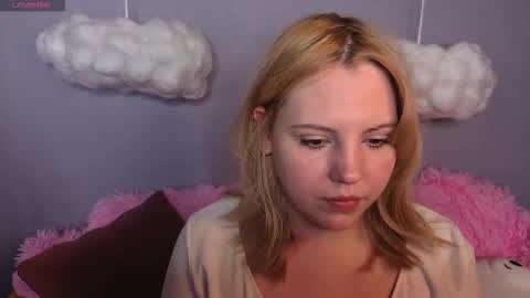 mon1ca_jones online show from February 6, 9:01 am