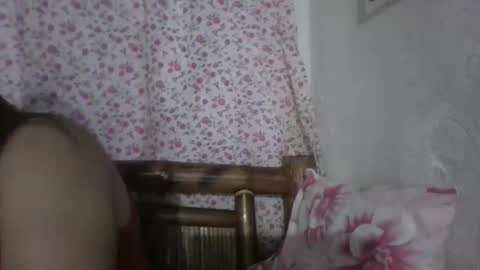 Snapshot of mona_sky chatting on March 9, 9:35 am mona_sky online show from March 9, 9:35 am