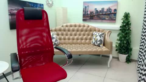 Mona online show from July 3, 2:34 pm