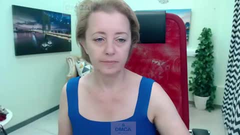 Mona online show from July 5, 1:51 pm