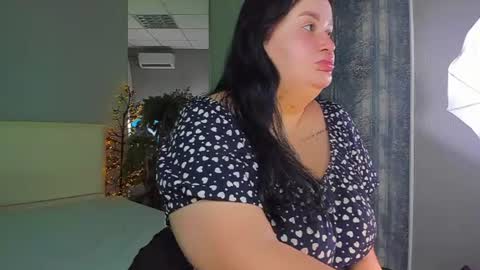 Monica online show from June 25, 12:31 pm
