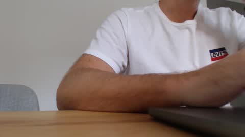 Snapshot of moneyslave84 chatting on November 3, 7:09 am moneyslave84 online show from November 3, 7:09 am