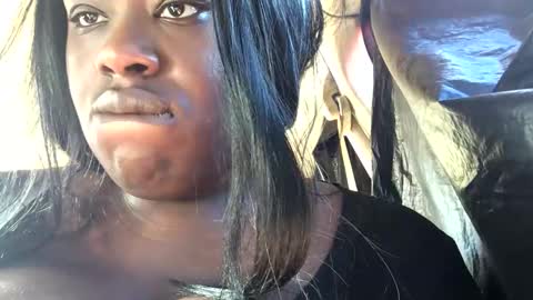 Snapshot of moni_simone chatting on January 1, 8:47 pm moni_simone online show from January 1, 8:47 pm