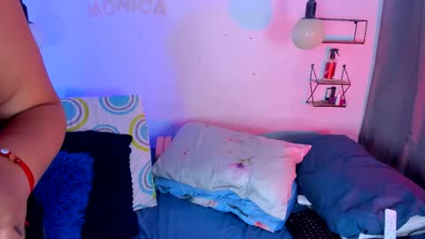 aleja      independent model       online show from November 12, 3:18 am