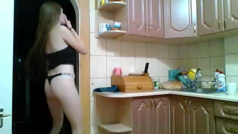 Monica online show from April 27, 8:51 pm
