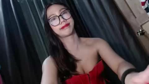 MonicaBravaa online show from December 15, 9:41 pm