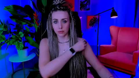 monicariley online show from May 12, 12:46 pm