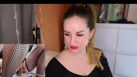 Snapshot of monicatedyy chatting on January 26, 10:35 pm Monica Teddy online show from January 26, 10:35 pm