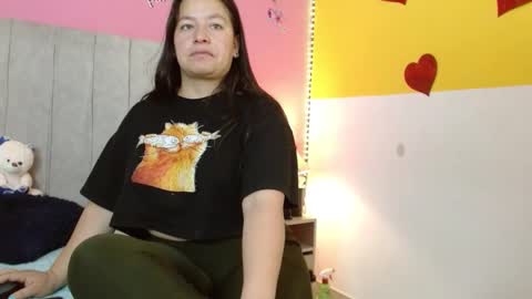 monickhot303av online show from November 29, 9:45 am