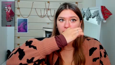 Snapshot of monika_youu chatting on December 13, 5:10 pm Monika online show from December 13, 5:10 pm