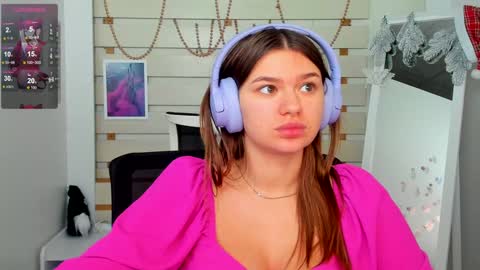 Snapshot of monika_youu chatting on December 24, 5:13 pm Monika online show from December 24, 5:13 pm