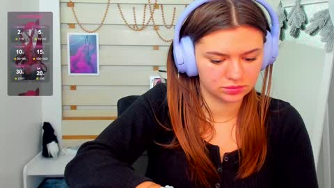 Snapshot of monika_youu chatting on December 29, 1:49 pm Monika online show from December 29, 1:49 pm