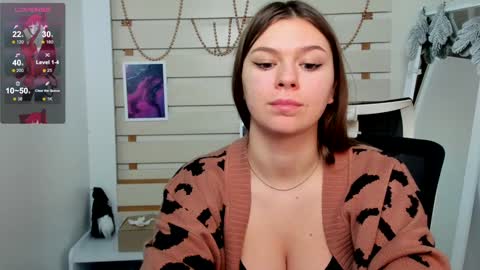 Snapshot of monika_youu chatting on January 10, 7:57 am Monika online show from January 10, 7:57 am
