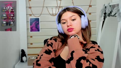 Snapshot of monika_youu chatting on January 11, 11:56 am Monika online show from January 11, 11:56 am