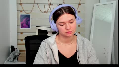 Snapshot of monika_youu chatting on January 27, 10:16 pm Monika online show from January 27, 10:16 pm