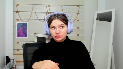 Snapshot of monika_youu chatting on February 9, 1:03 pm Monika online show from February 9, 1:03 pm