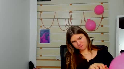 Snapshot of monika_youu chatting on February 13, 9:17 pm Monika online show from February 13, 9:17 pm