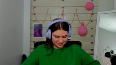 Snapshot of monika_youu chatting on February 20, 4:46 pm Monika online show from February 20, 4:46 pm