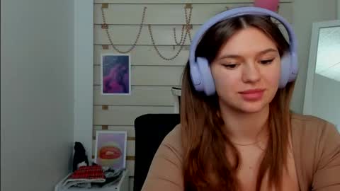 Snapshot of monika_youu chatting on February 21, 5:42 pm Monika online show from February 21, 5:42 pm