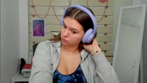 Snapshot of monika_youu chatting on February 25, 1:17 pm Monika online show from February 25, 1:17 pm
