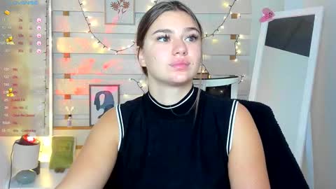 Snapshot of monika_youu chatting on October 15, 1:44 pm Monika online show from October 15, 1:44 pm