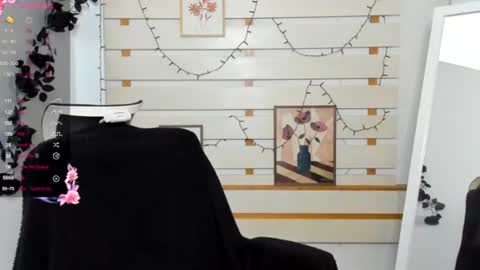 Snapshot of monika_youu chatting on November 13, 12:15 pm Monika online show from November 13, 12:15 pm