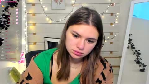 Snapshot of monika_youu chatting on November 15, 1:40 pm Monika online show from November 15, 1:40 pm