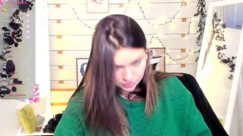 Snapshot of monika_youu chatting on December 21, 12:45 pm Monika online show from December 21, 12:45 pm