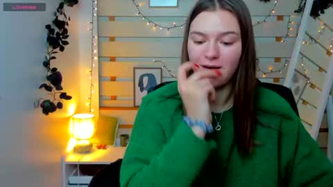 Snapshot of monika_youu chatting on January 19, 2:32 pm Monika online show from January 19, 2:32 pm