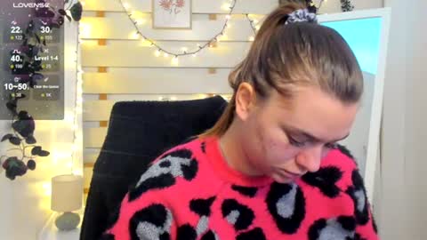 Snapshot of monika_youu chatting on February 8, 1:25 pm Monika online show from February 8, 1:25 pm