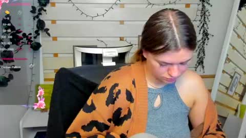 Monika online show from May 5, 6:32 am