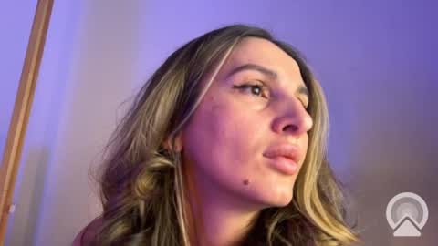 Snapshot of monikate_ chatting on February 21, 5:20 pm Himy name Kateim pvt model with hairy pussy online show from February 21, 5:20 pm