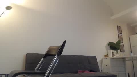 Snapshot of monikfree chatting on December 13, 10:13 pm Monikfree online show from December 13, 10:13 pm