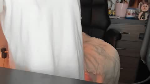 Monilee online show from October 15, 10:04 am