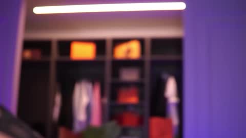 Moni online show from October 9, 3:48 am