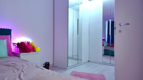 moniquebliss online show from May 6, 11:15 am