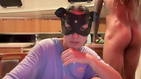 Monk and Mia online show from October 17, 4:26 am