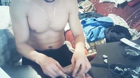 monkeydmajoub89 online show from December 10, 5:22 pm