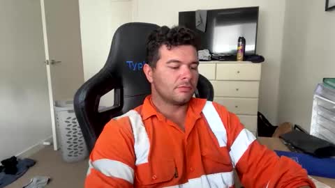 monkeydward online show from March 25, 4:29 am