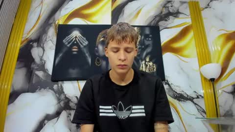 mono_blonde online show from June 19, 11:47 am
