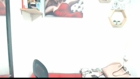 monserrat_diva online show from May 6, 7:41 pm