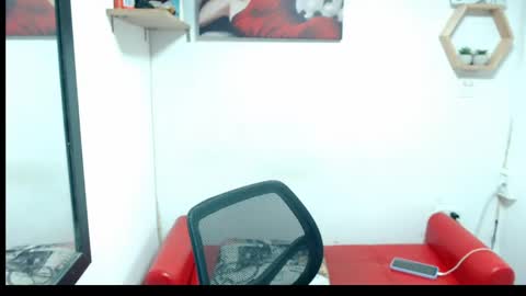 monserrat_diva online show from May 19, 9:21 pm