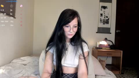 Snapshot of monserrat_gil chatting on April 4, 3:05 am Monserrat Gil onlyfans online show from April 4, 3:05 am